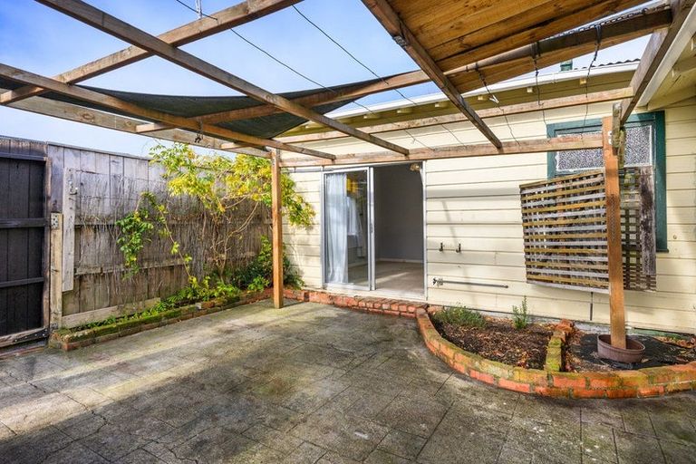 Photo of property in 18 Harris Street, Marton, 4710