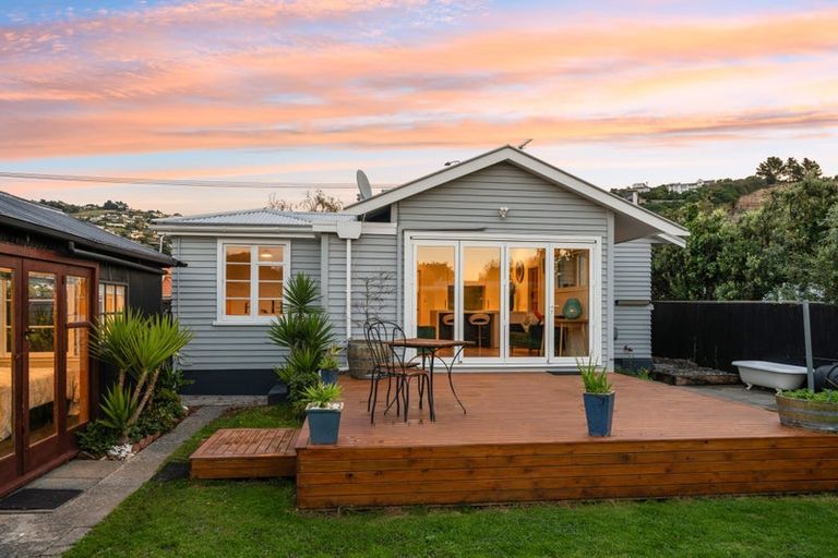 Photo of property in 65 Main Road, Redcliffs, Christchurch, 8081
