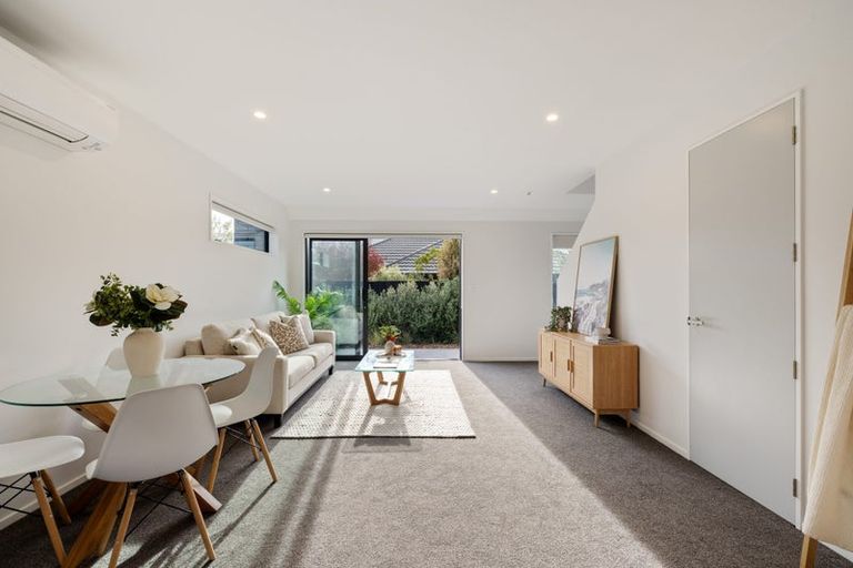 Photo of property in 2/59 Waimairi Road, Upper Riccarton, Christchurch, 8041