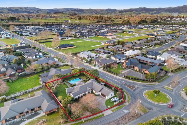 Photo of property in 1 Norfolk Drive, Cambridge, 3434