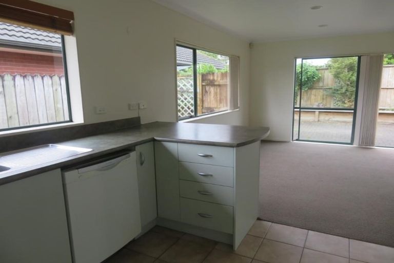 Photo of property in 11 Pateke Drive, Takanini, 2112