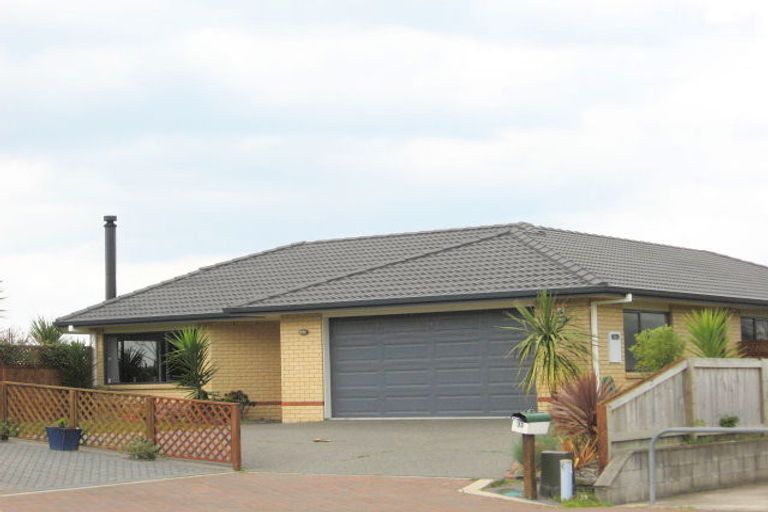 Photo of property in 35 Amery Place, Papamoa Beach, Papamoa, 3118
