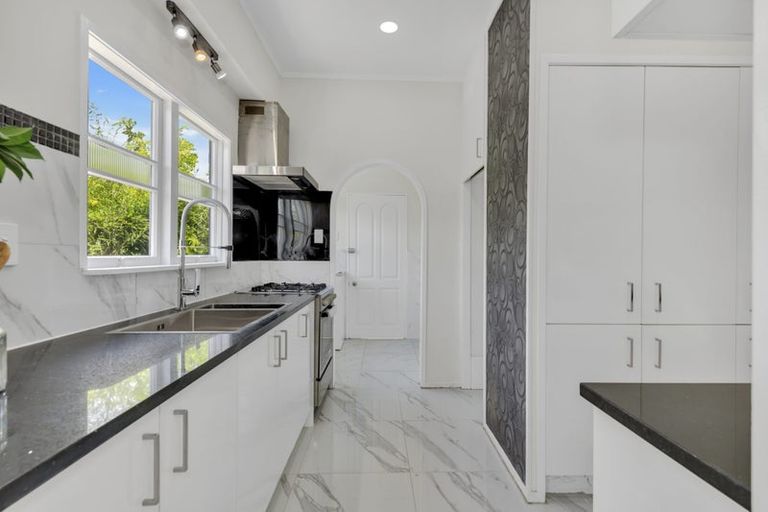 Photo of property in 6 Lipscombe Avenue, Papatoetoe, Auckland, 2025
