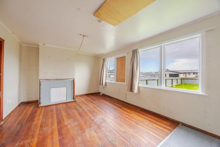 Photo of property in 804-806 Takapu Place, Camberley, Hastings, 4120