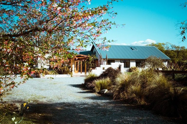 Photo of property in 508 Lake Hawea-albert Town Road, Albert Town, Wanaka, 9382