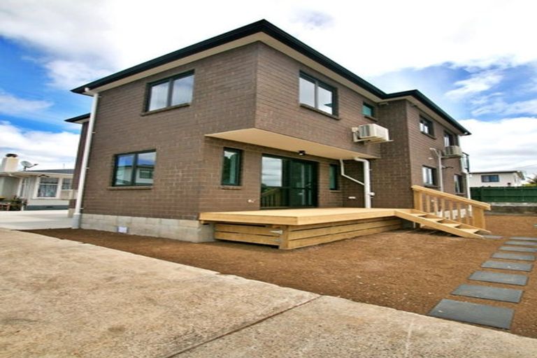 Photo of property in 7a Edwards Avenue, Henderson, Auckland, 0610