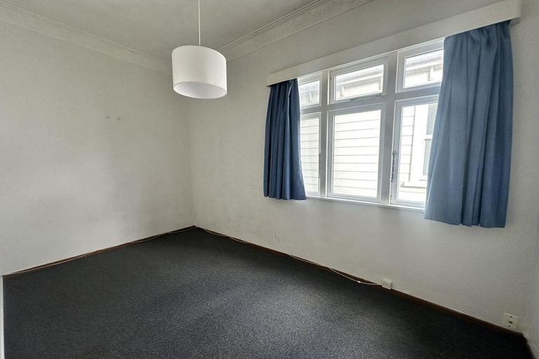 Photo of property in 11 Caroline Street, Mount Victoria, Wellington, 6011