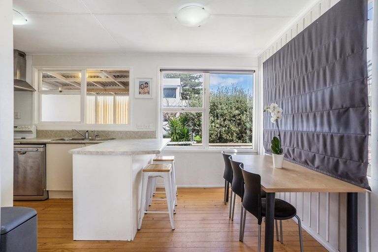 Photo of property in 470 Hibiscus Coast Highway, Orewa, 0931