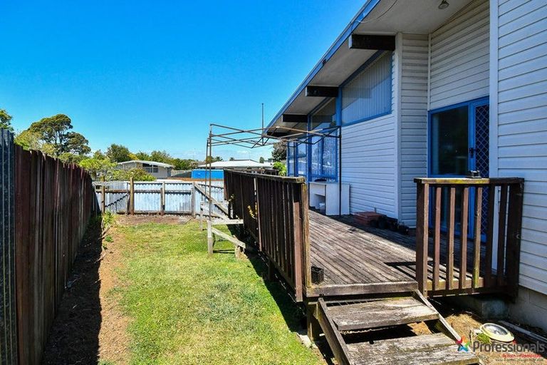 Photo of property in 27 Kivell Close, Mangere East, Auckland, 2024