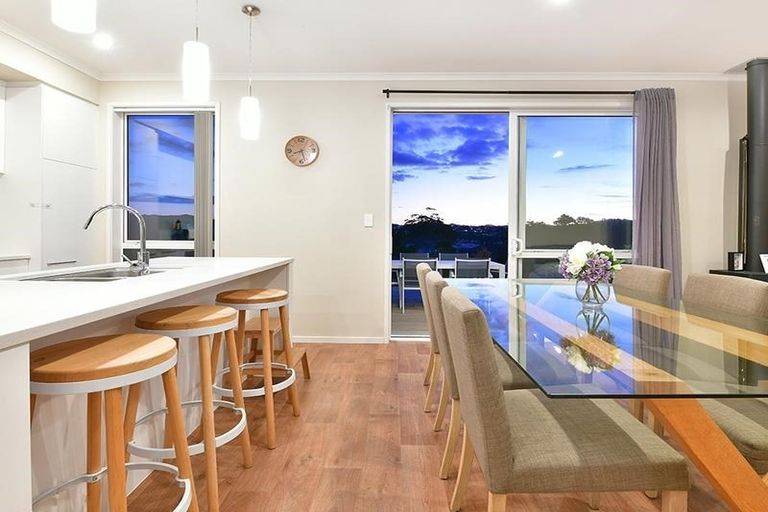 Photo of property in 18 Bankside Road, Silverdale, 0932