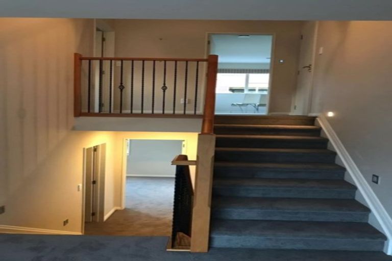 Photo of property in 89a Stanley Road, Glenfield, Auckland, 0629