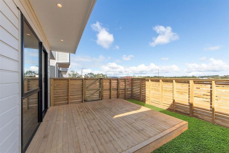 Photo of property in 164 Kerepi Street, Westgate, 0814