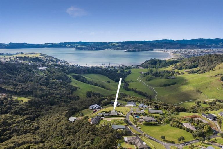 Photo of property in 4 Tironui Place, Whitianga, 3510