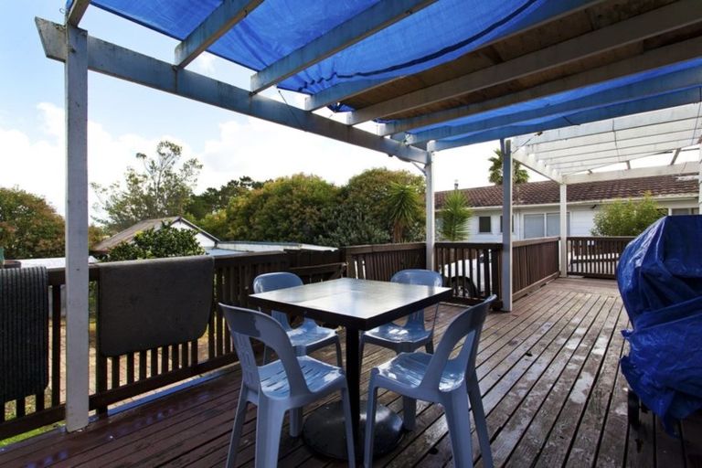 Photo of property in 306 Don Buck Road, Massey, Auckland, 0614