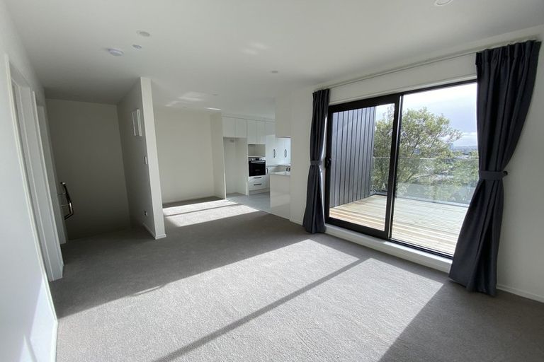 Photo of property in 7 Kereru Street, Two Mile Bay, Taupo, 3330