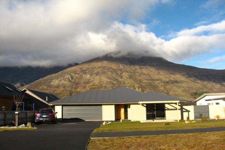 Photo of property in 14 Erskine Street, Lake Hayes, Queenstown, 9304
