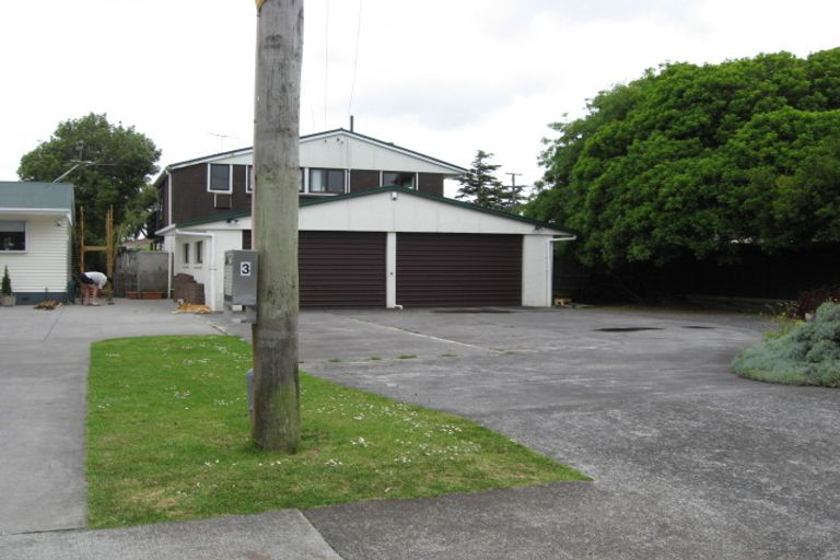 Photo of property in 3 Muir Avenue, Mangere Bridge, Auckland, 2022