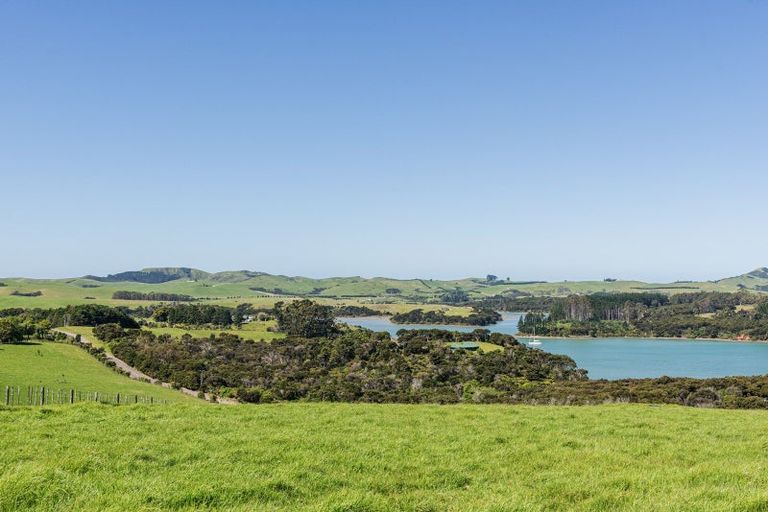 Photo of property in 90 Mckenzie Road, Te Ti Mangonui, Kerikeri, 0294