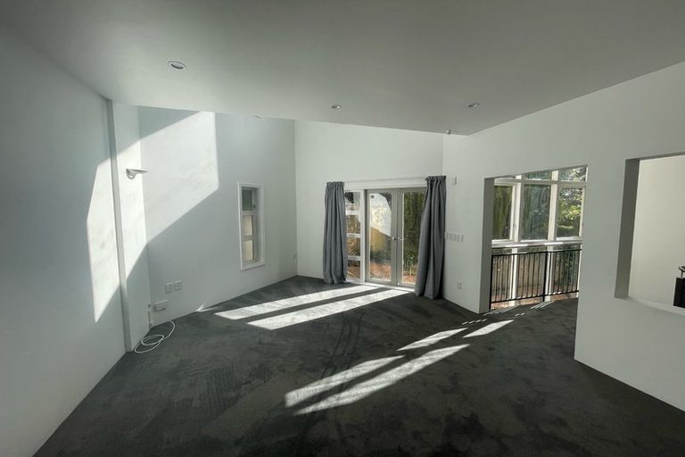 Photo of property in 9 Selkirk Way, Karori, Wellington, 6012