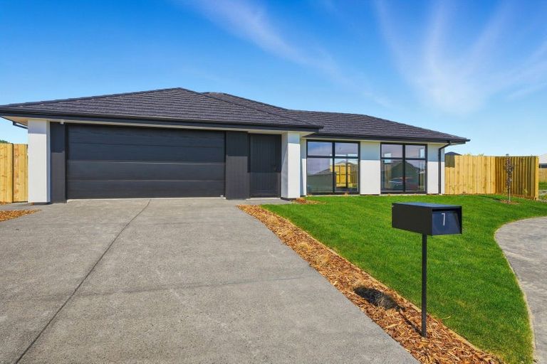 Photo of property in 7 Archibald Place, Halswell, 8025