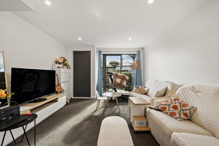 Photo of property in 8/24 Princess Terrace, Newtown, Wellington, 6021