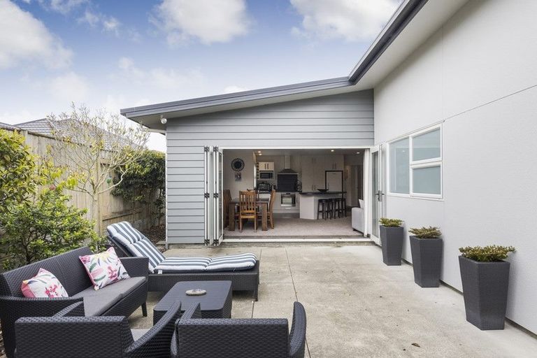 Photo of property in 68 James Line, Kelvin Grove, Palmerston North, 4414