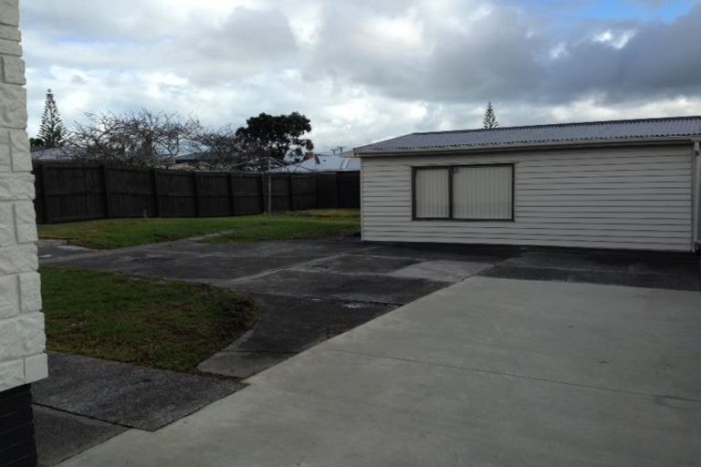 Photo of property in 10 Fleming Street, Mangere East, Auckland, 2024