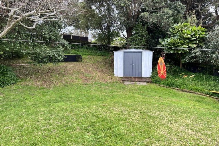 Photo of property in 6 Kaitawa Street, Waikanae Beach, Waikanae, 5036