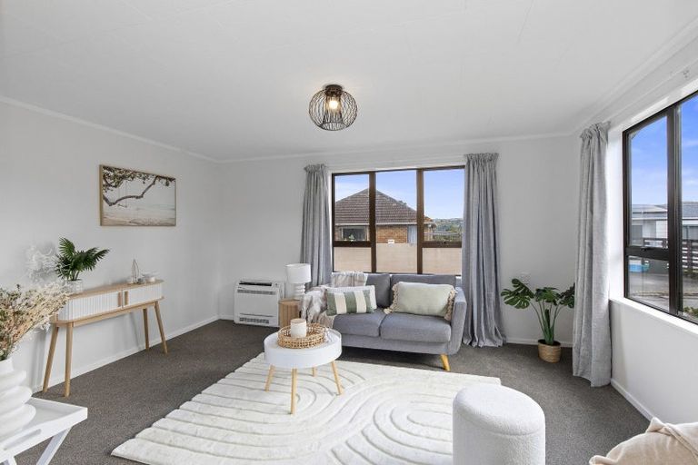 Photo of property in 201 Holborn Drive, Stokes Valley, Lower Hutt, 5019