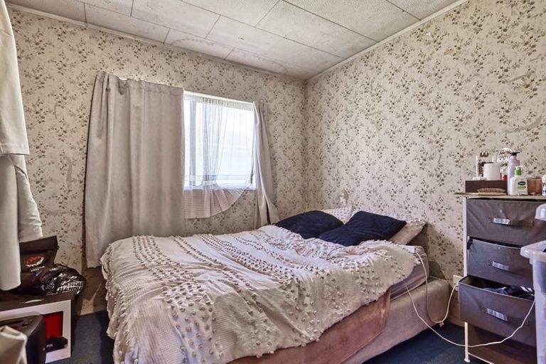 Photo of property in 25 Dewhurst Place, Favona, Auckland, 2024