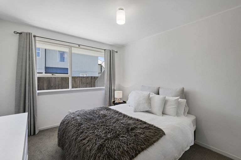 Photo of property in 2/32 Mona Vale Avenue, Riccarton, Christchurch, 8011