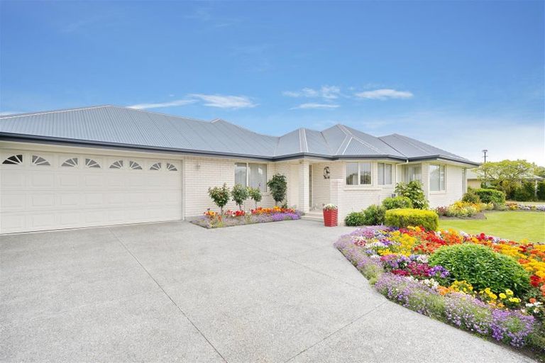 Photo of property in 10 Courtenay Drive, Kaiapoi, 7630