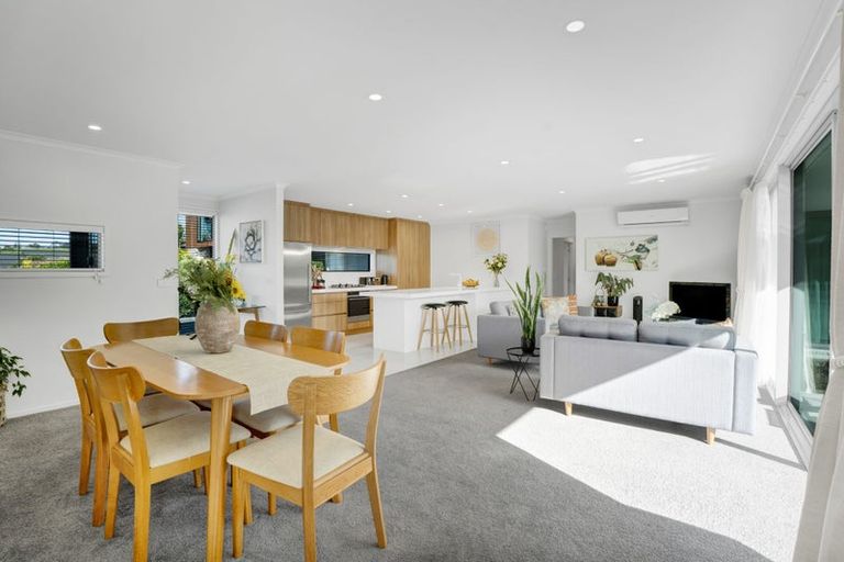 Photo of property in 44 Fernbrook Drive, Hurworth, New Plymouth, 4310