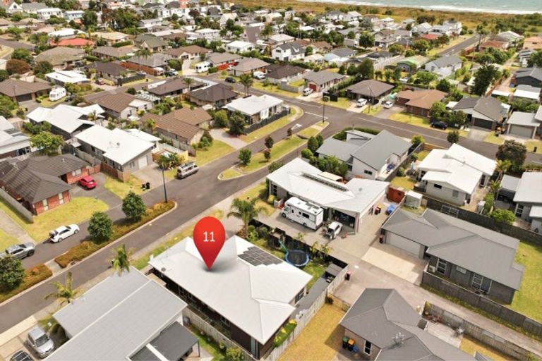 Photo of property in 11 Coutts Street, Papamoa Beach, Papamoa, 3118