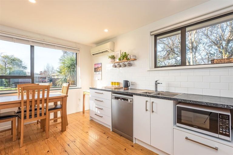 Photo of property in 17 Clydesdale Street, Woolston, Christchurch, 8062