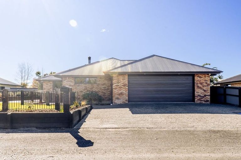 Photo of property in 22 Irishman Drive, Twizel, 7901
