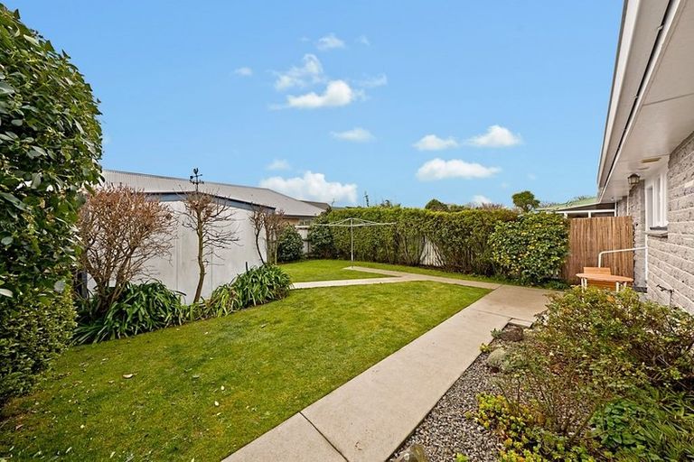 Photo of property in 8a Kinver Place, Spreydon, Christchurch, 8024