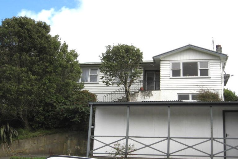 Photo of property in 93 Kenmore Street, Newlands, Wellington, 6037