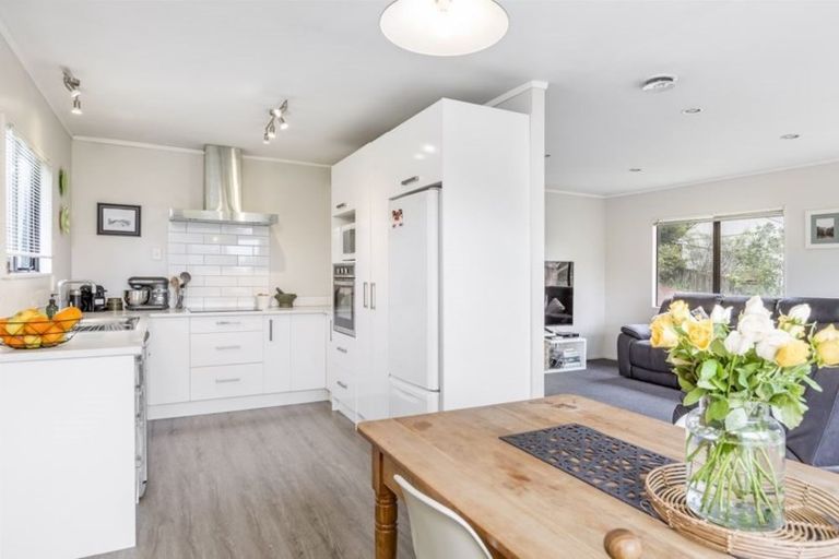 Photo of property in 9 Great North Road, Warkworth, 0910