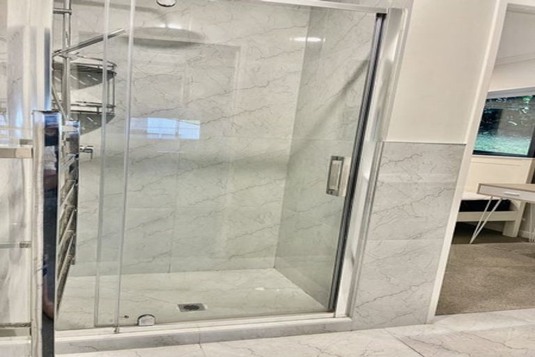 Photo of property in 21a Fairmount Road, Titirangi, Auckland, 0604