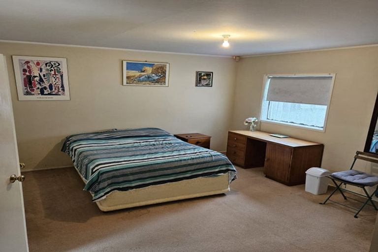 Photo of property in 24 Birman Close, Half Moon Bay, Auckland, 2012