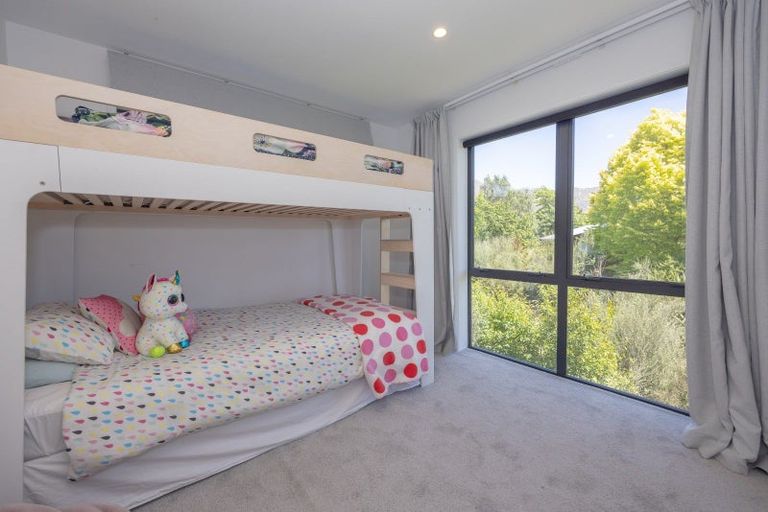 Photo of property in 1 Kamahi Street, Wanaka, 9305