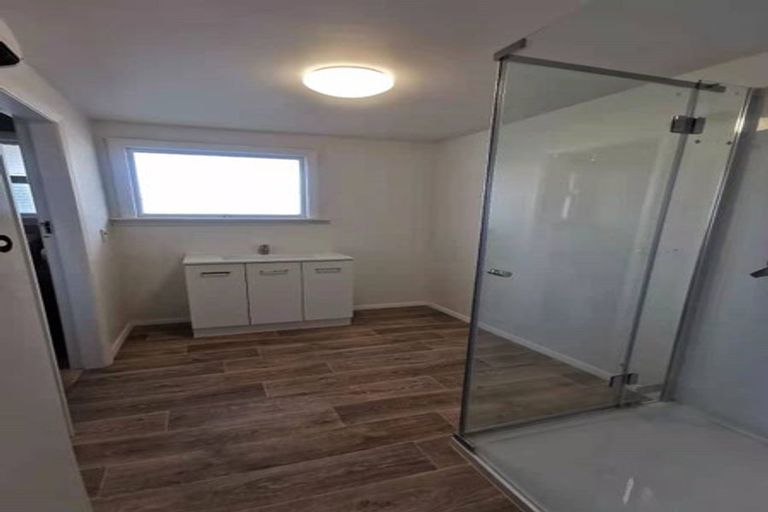 Photo of property in 129 Springs Road, Hornby, Christchurch, 8042