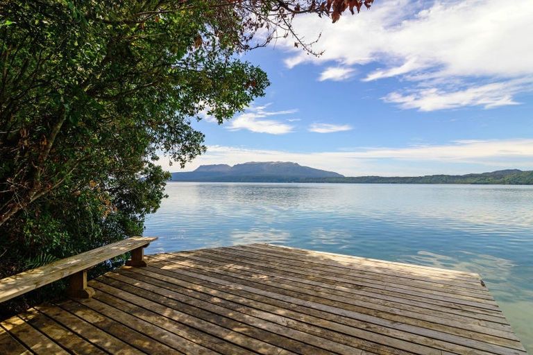 Photo of property in 35 Spencer Road, Lake Tarawera, Rotorua, 3076