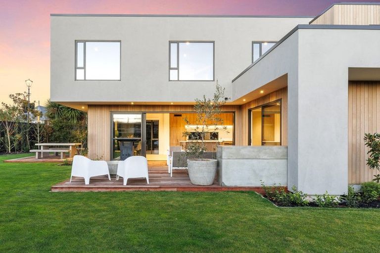 Photo of property in 67a Fendalton Road, Fendalton, Christchurch, 8014