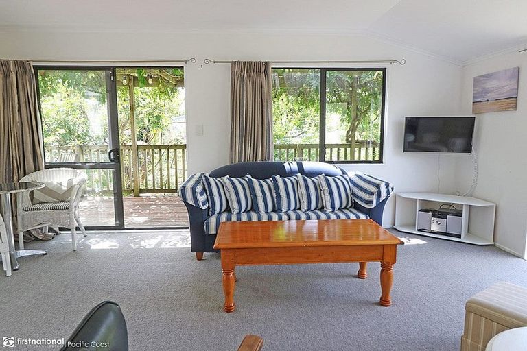 Photo of property in 10 Stingray Crescent, Whiritoa, Whangamata, 3691