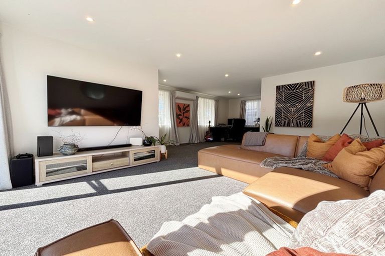 Photo of property in 17 Skipton Street, Mairehau, Christchurch, 8013
