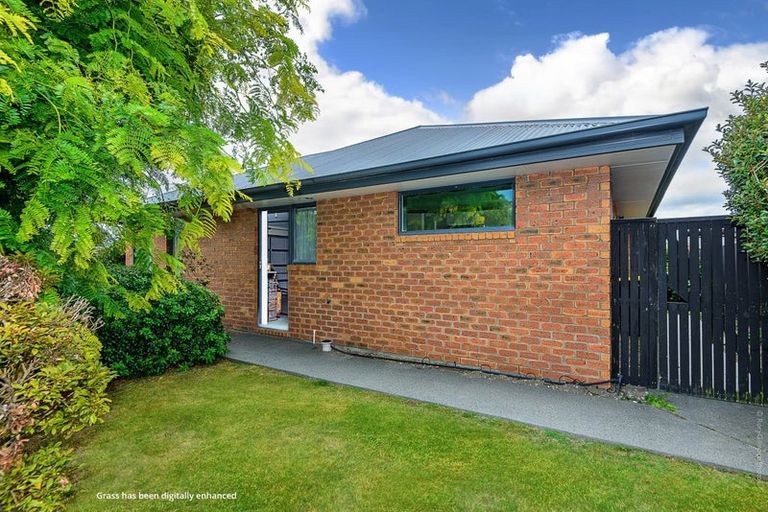 Photo of property in 8 Sedgemoor Close, Burwood, Christchurch, 8083