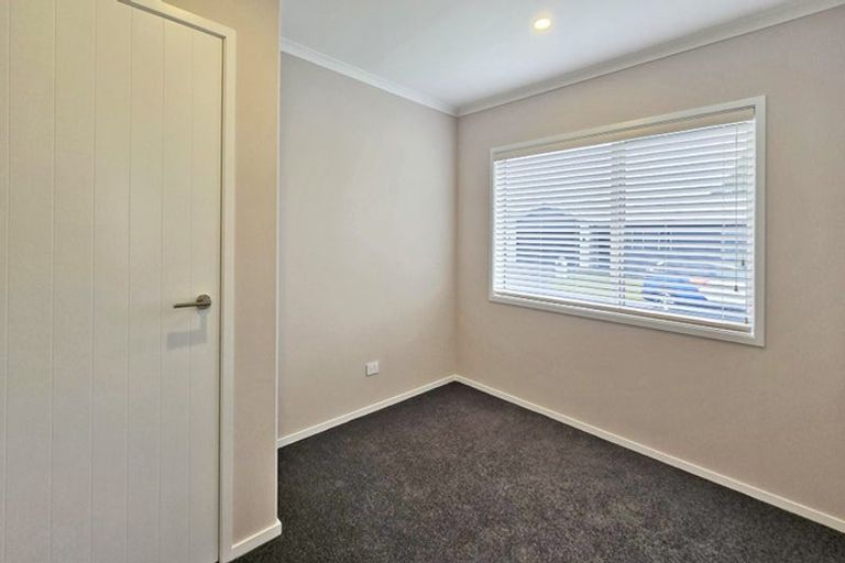 Photo of property in 14 George Yee Place, Taradale, 4112