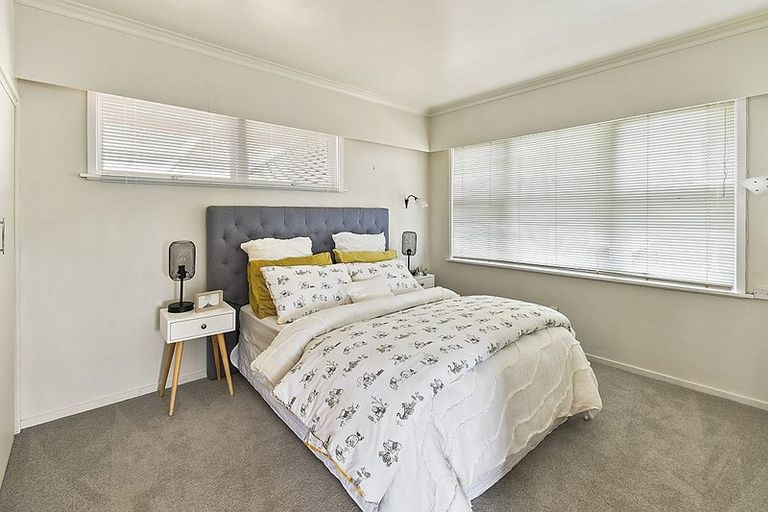 Photo of property in 8 Hamlet Place, Pukekohe, 2120